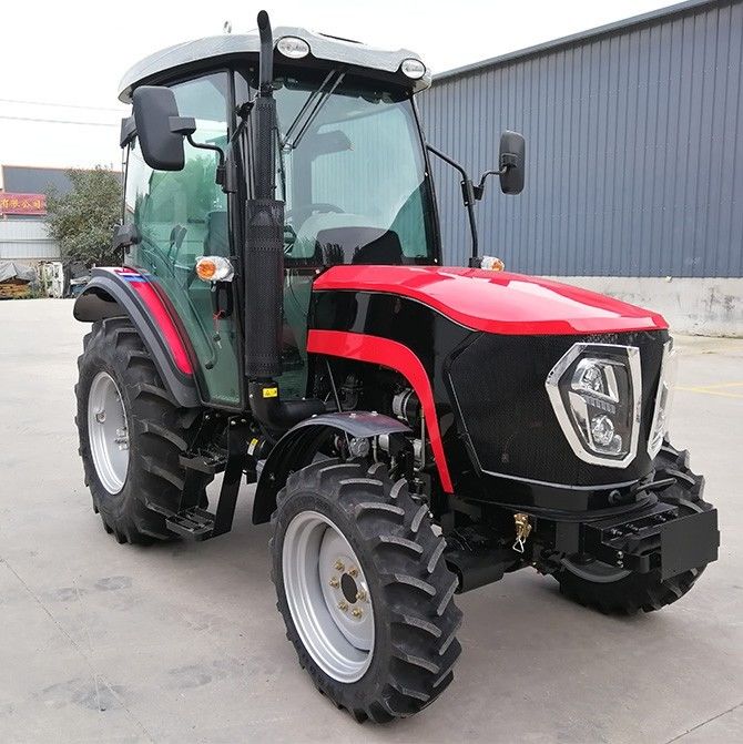 Small Farm Compact Diesel Tractor Large Torque Reserve Low Fuel Consumption