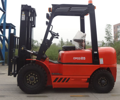 পাওয়ার স্টিয়ারিং ডিজেল ফোর্কলিফ্ট ট্রাক ফোর্ক দৈর্ঘ্য 1.07-2.5 মিটার ফোর্ক প্রস্থ 120-200mm